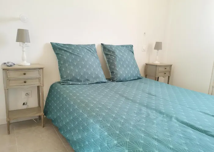 Logement Au Calme A Lourmarin
